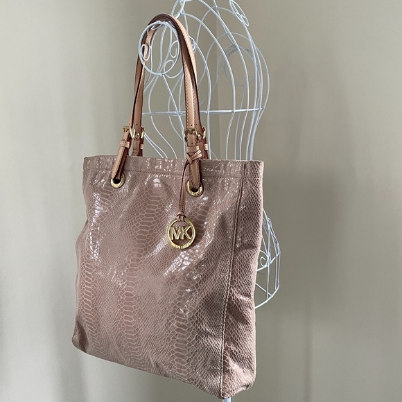 Michael Kors Beautiful Pink & Gold Python Tote - Picture 10 of 14